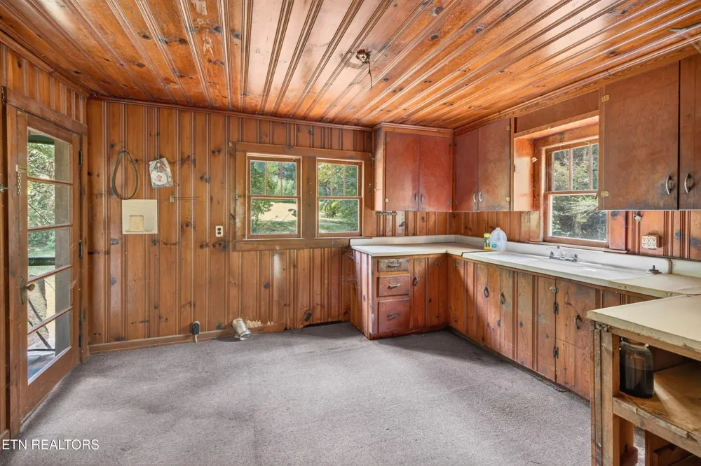264 Beech Branch Rd Gatlinburg, TN 37738