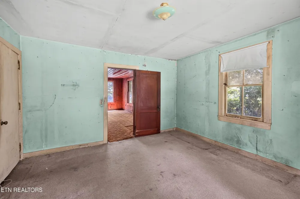 264 Beech Branch Rd Gatlinburg, TN 37738