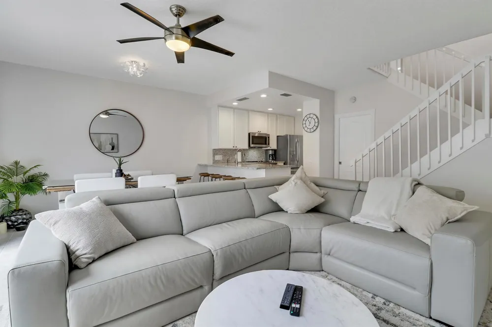 73 Laurel Oaks Circle Jupiter, FL 33469