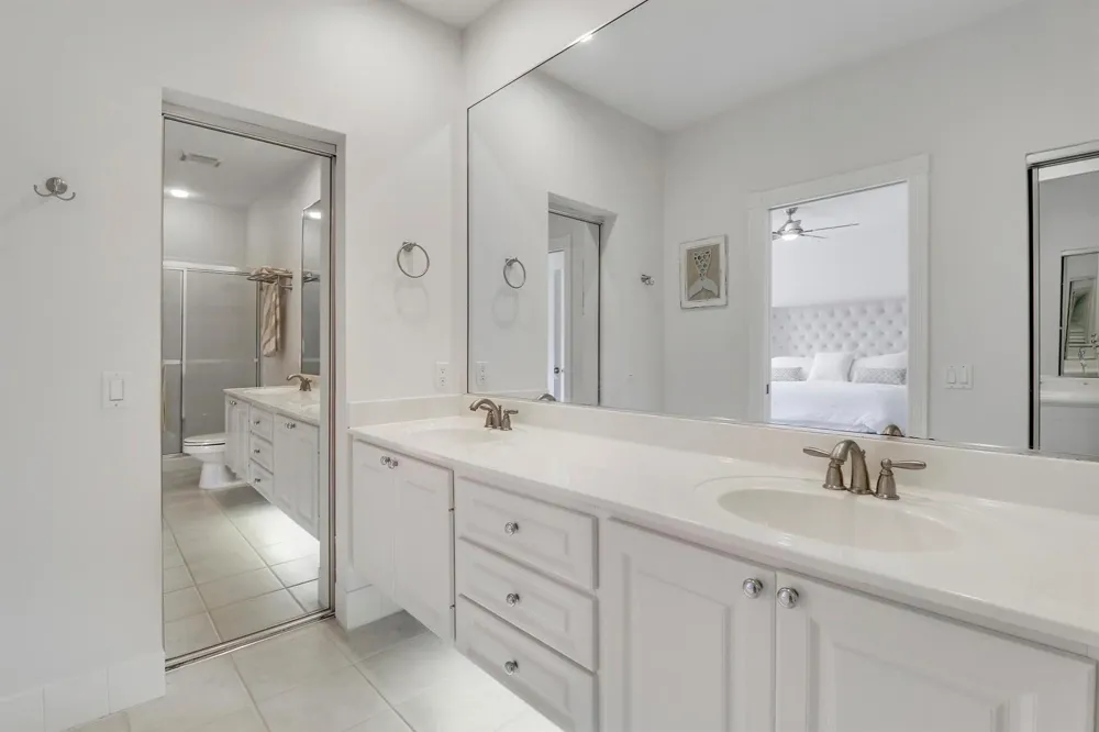 73 Laurel Oaks Circle Jupiter, FL 33469