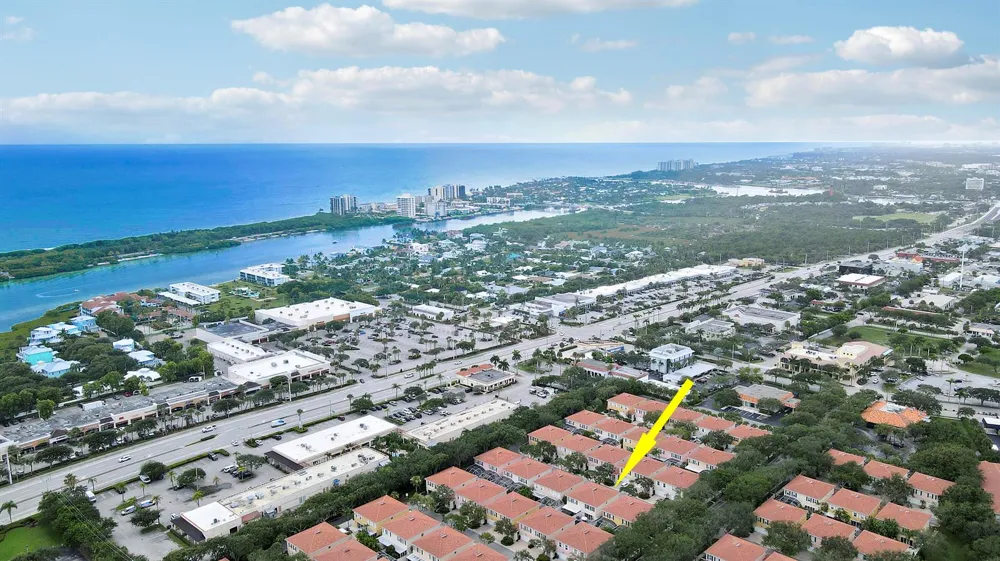 73 Laurel Oaks Circle Jupiter, FL 33469