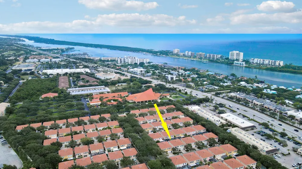 73 Laurel Oaks Circle Jupiter, FL 33469