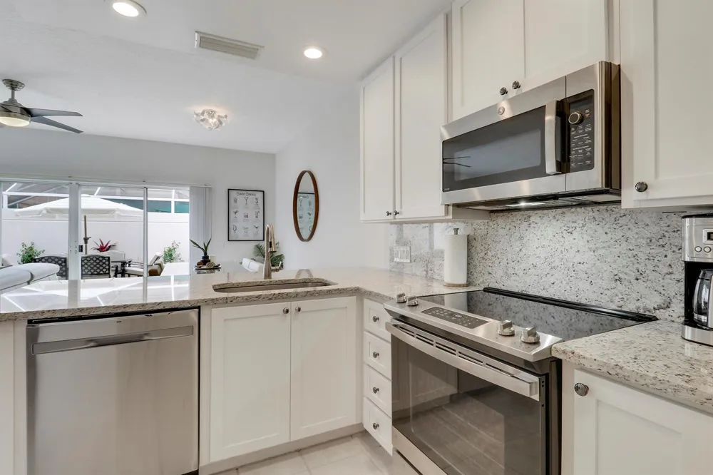73 Laurel Oaks Circle Jupiter, FL 33469