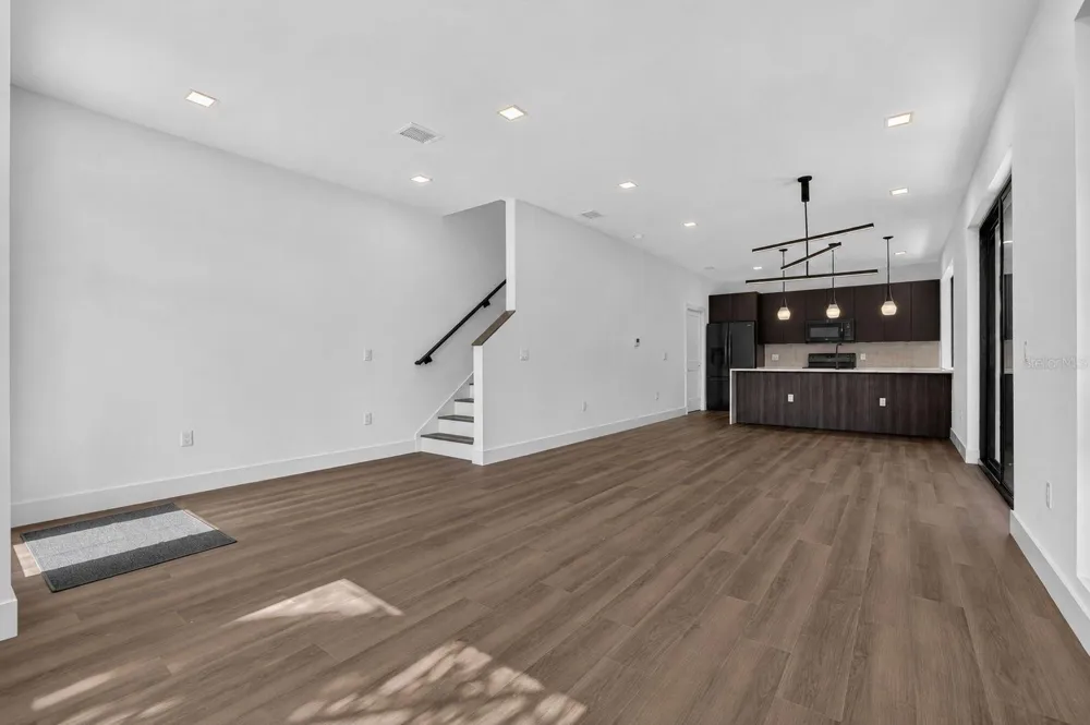 100 36TH STREET St Petersburg, FL 33713