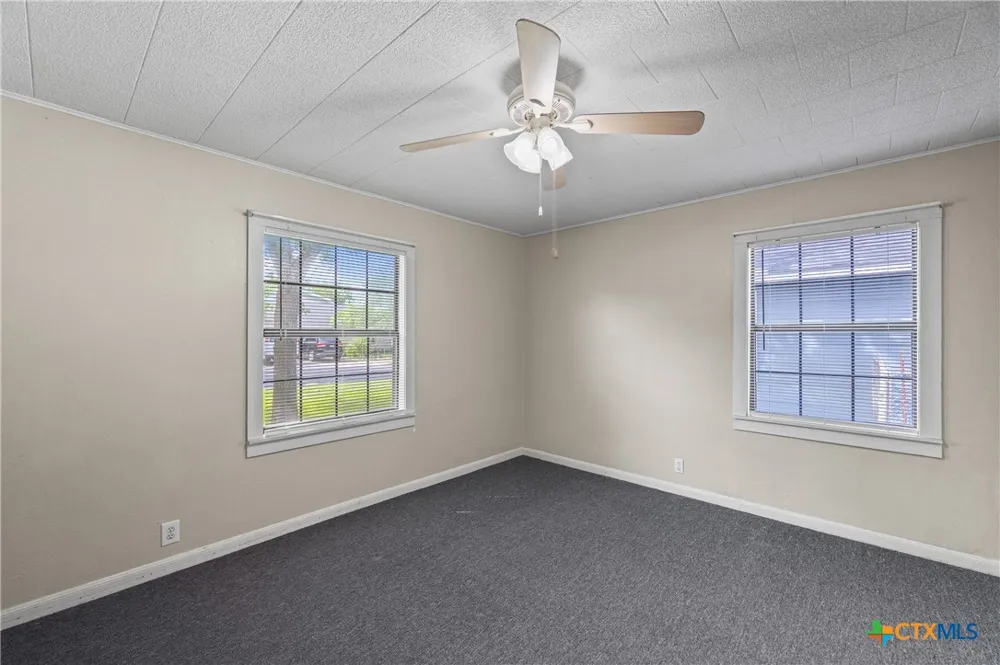 205 Sandra Street Edna, TX 77957