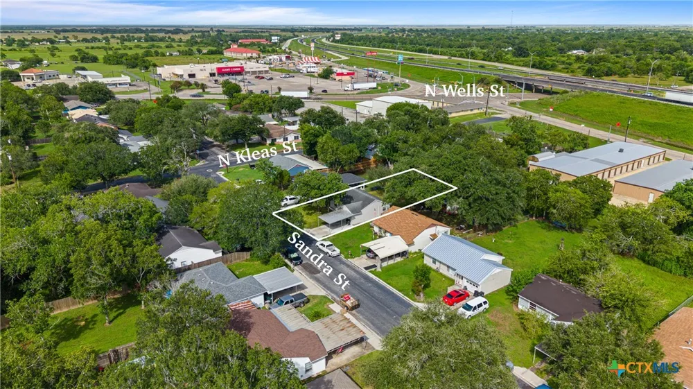 205 Sandra Street Edna, TX 77957