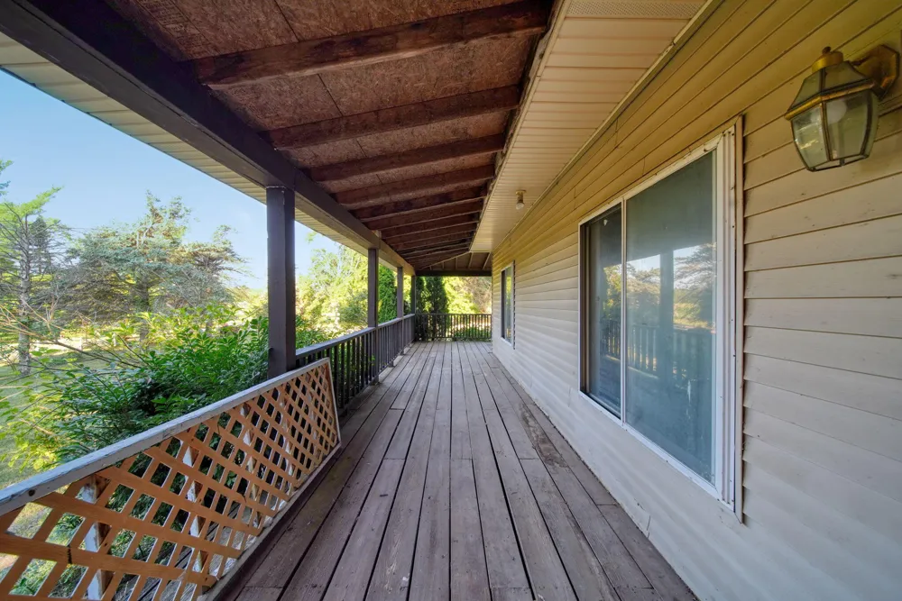 49300 Arkona Road Belleville, MI 48111