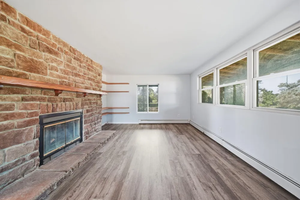 49300 Arkona Road Belleville, MI 48111