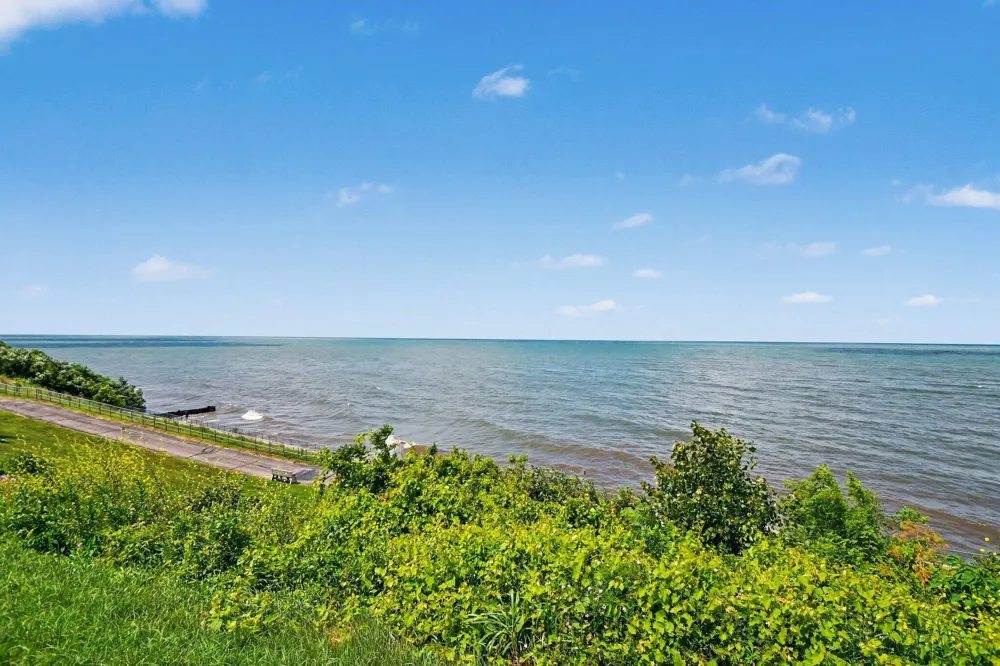 3624 Lakeshore Drive #H-1 St. Joseph, MI 49085