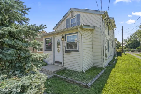 710 Beachview Avenue