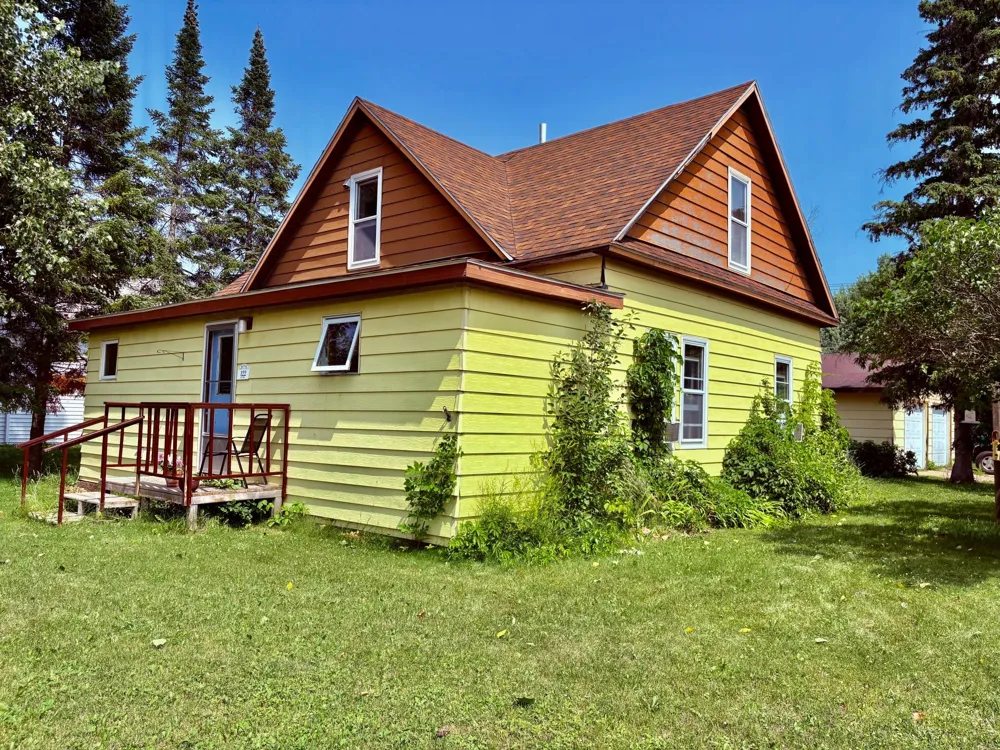 122 2nd Avenue SE Baudette, MN 56623