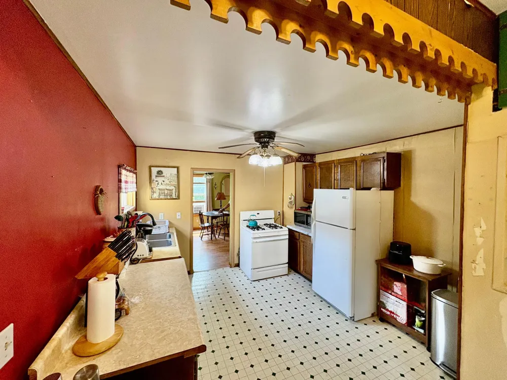 122 2nd Avenue SE Baudette, MN 56623