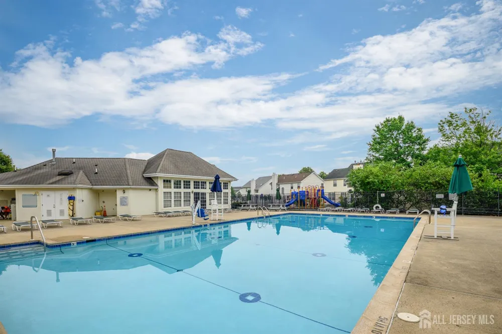 136 Woodmere Drive Parlin, NJ 08859