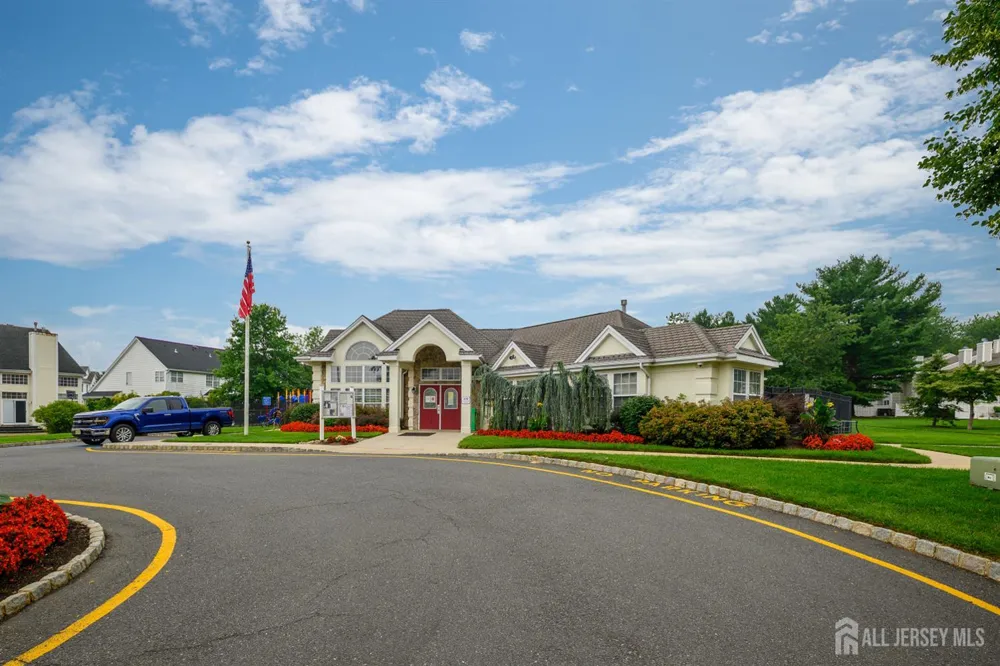 136 Woodmere Drive Parlin, NJ 08859