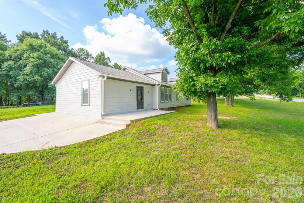 2136 W NC 150 Highway Lincolnton, NC 28092