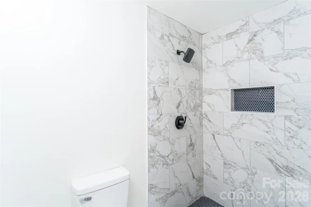 2136 W NC 150 Highway Lincolnton, NC 28092