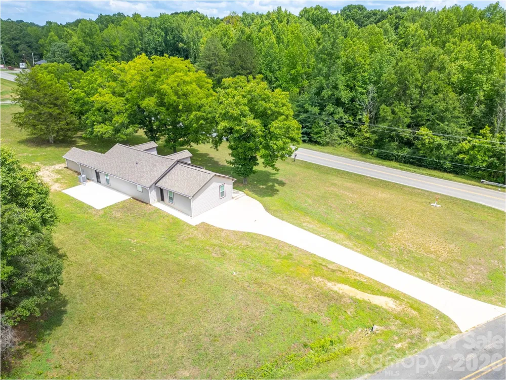 2136 W NC 150 Highway Lincolnton, NC 28092