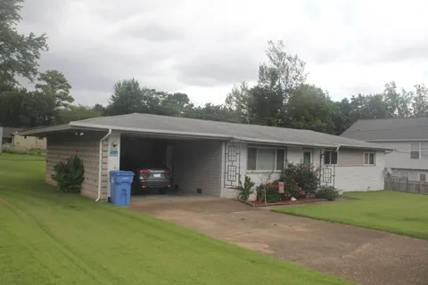 6813 Nakwisa Drive