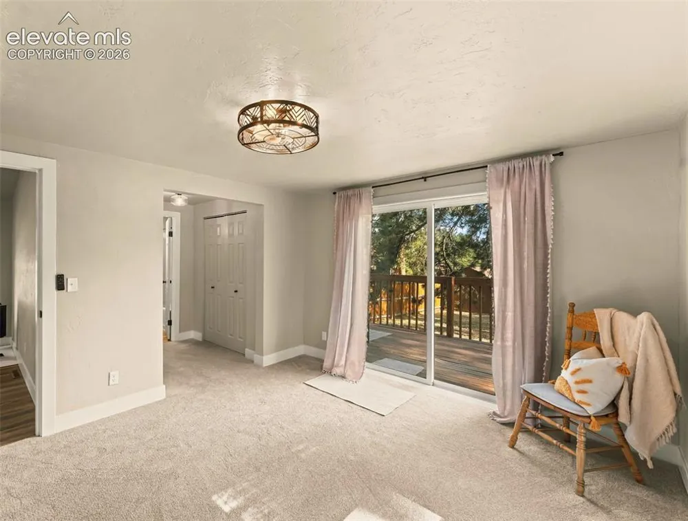 300 S Fairview Street Woodland Park, CO 80863