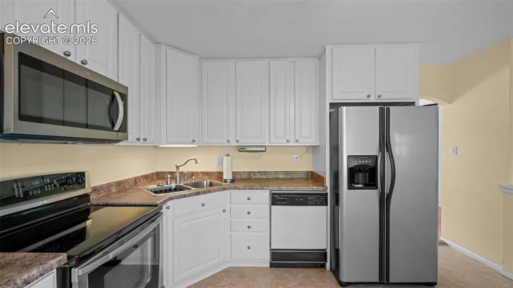 1719 Wynkoop Drive Colorado Springs, CO 80909