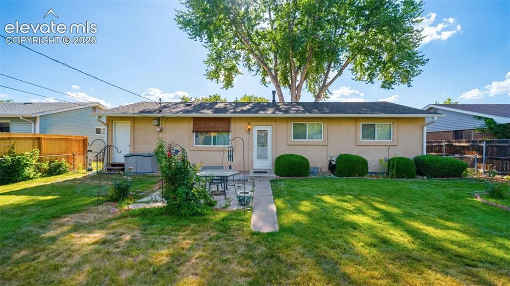 1719 Wynkoop Drive Colorado Springs, CO 80909