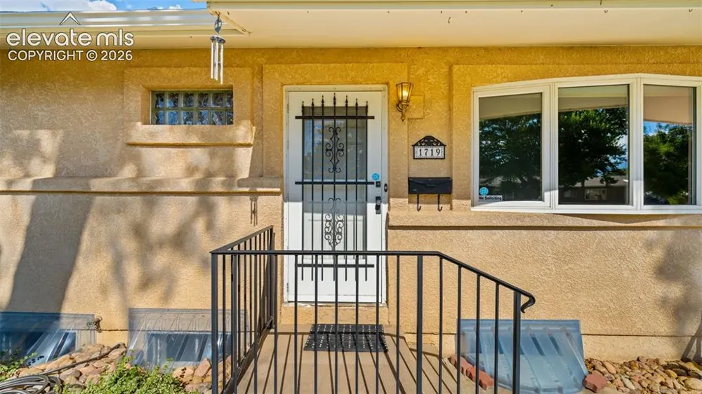 1719 Wynkoop Drive Colorado Springs, CO 80909