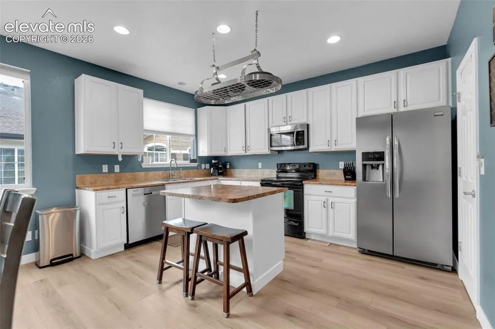 1424 Turnberry Drive Castle Rock, CO 80104