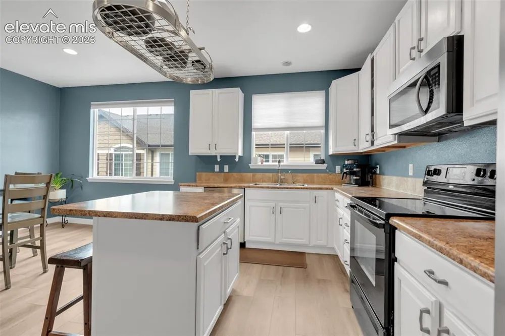 1424 Turnberry Drive Castle Rock, CO 80104