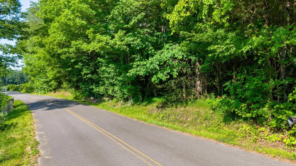 772 Rabbit Valley Rd Nw Cleveland, TN 37312