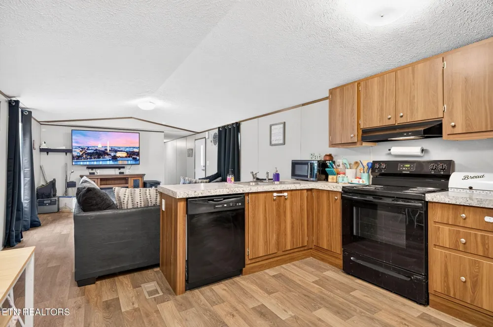 460 Jim Garrett Rd Monterey, TN 38574