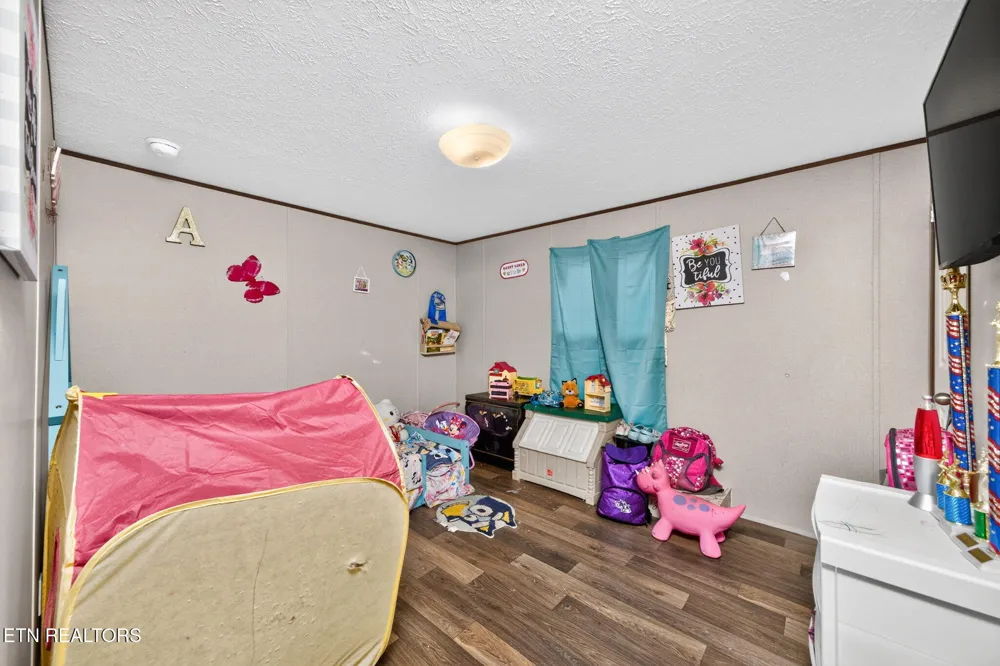 460 Jim Garrett Rd Monterey, TN 38574