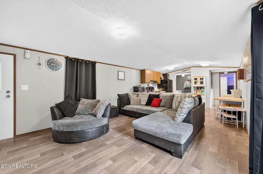 460 Jim Garrett Rd Monterey, TN 38574
