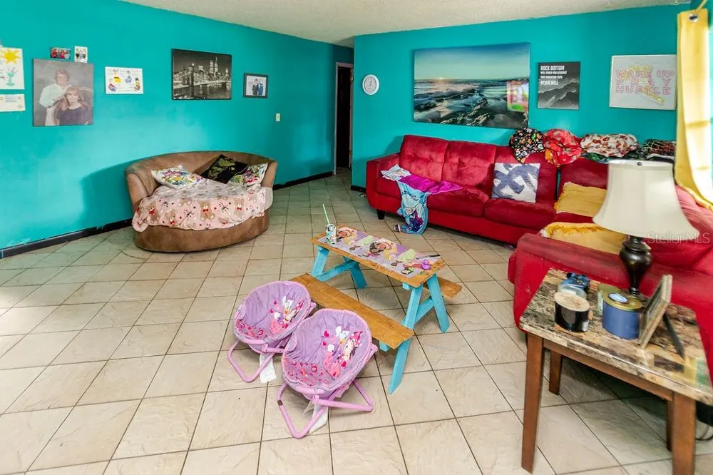 1042 TRYON CIRCLE Spring Hill, FL 34606