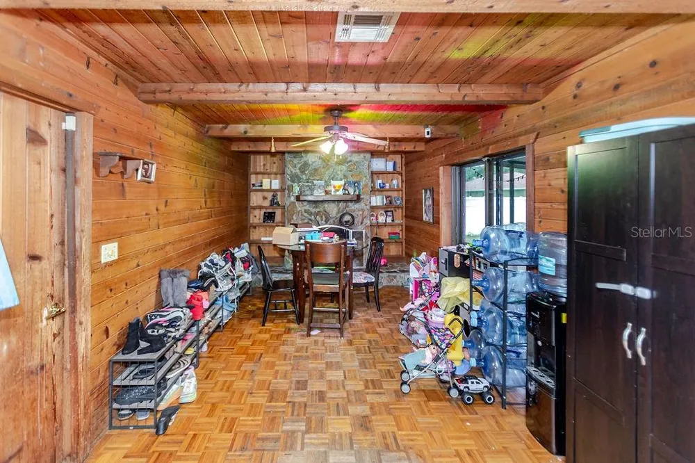 1042 TRYON CIRCLE Spring Hill, FL 34606