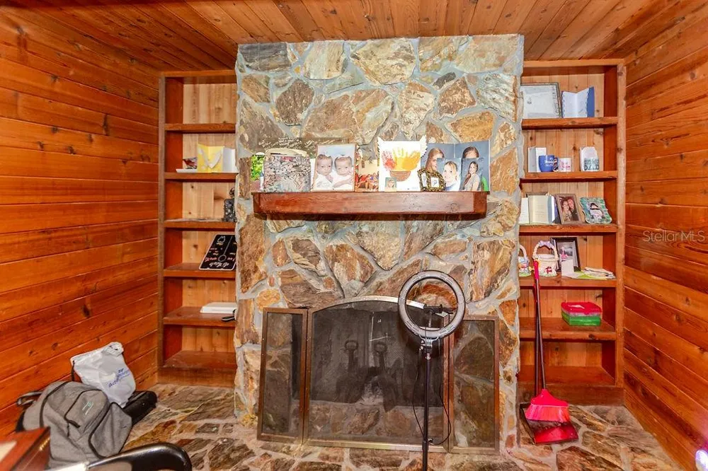 1042 TRYON CIRCLE Spring Hill, FL 34606