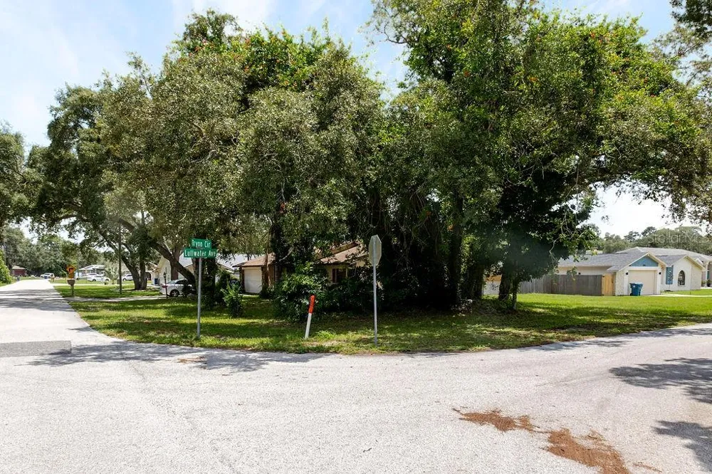 1042 TRYON CIRCLE Spring Hill, FL 34606