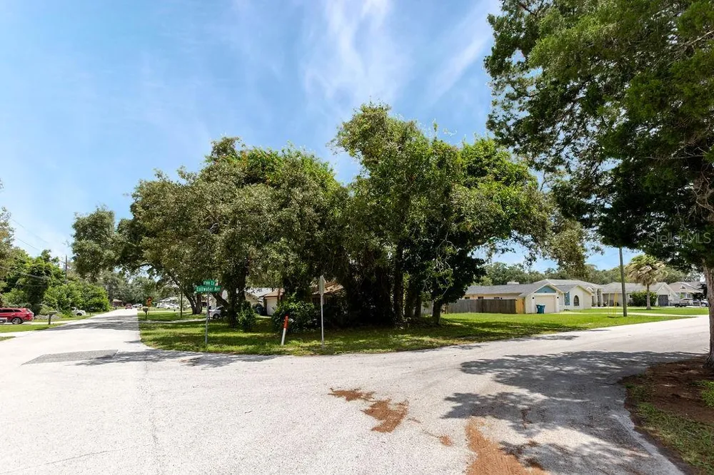 1042 TRYON CIRCLE Spring Hill, FL 34606