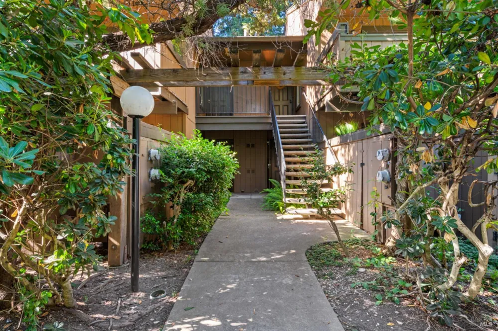 31 Arbor Street Cotati, CA 94931