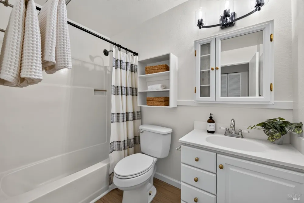 31 Arbor Street Cotati, CA 94931