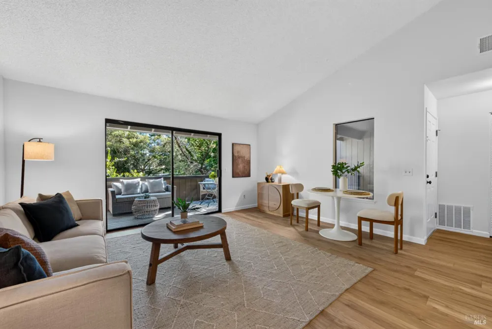 31 Arbor Street Cotati, CA 94931