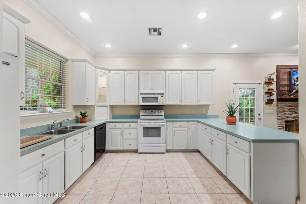 3931 U.S. 1 Mims, FL 32754