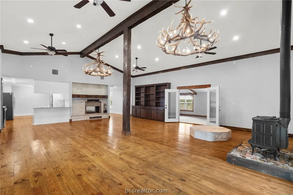 2205 County Road 122 CountyRoad Caldwell, TX 77836