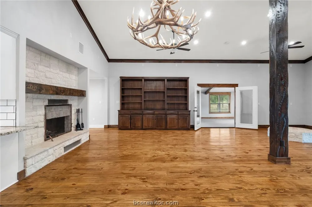 2205 County Road 122 CountyRoad Caldwell, TX 77836
