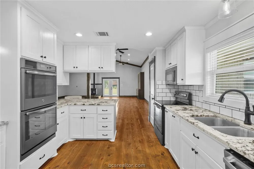 2205 County Road 122 CountyRoad Caldwell, TX 77836