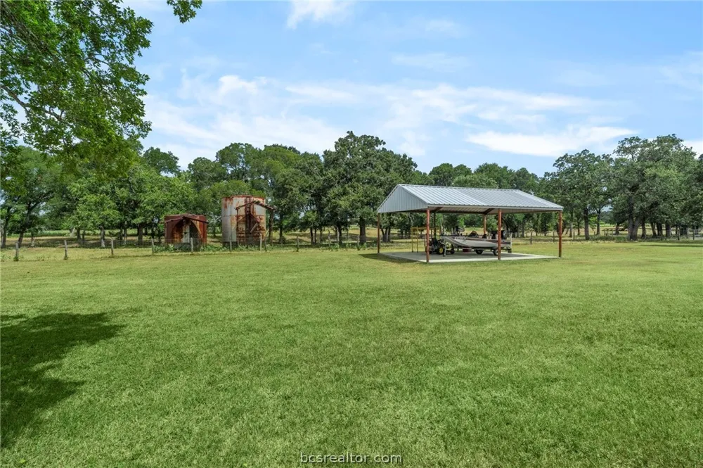 2205 County Road 122 CountyRoad Caldwell, TX 77836