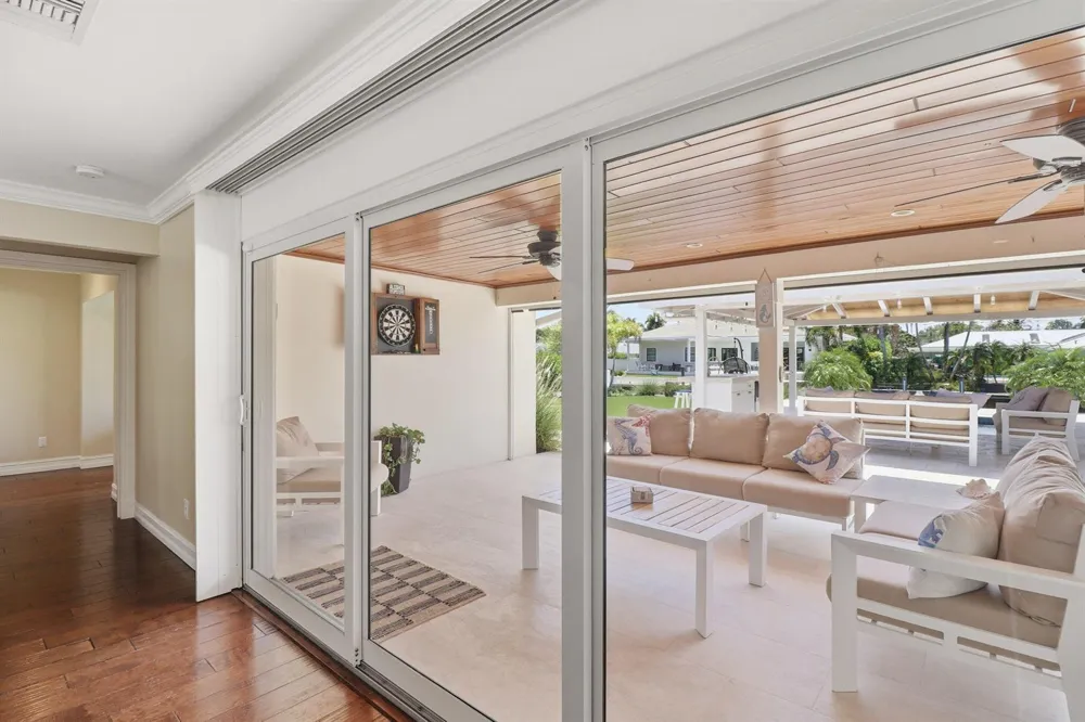 16 LEEWARD CIRCLE Tequesta, FL 33469