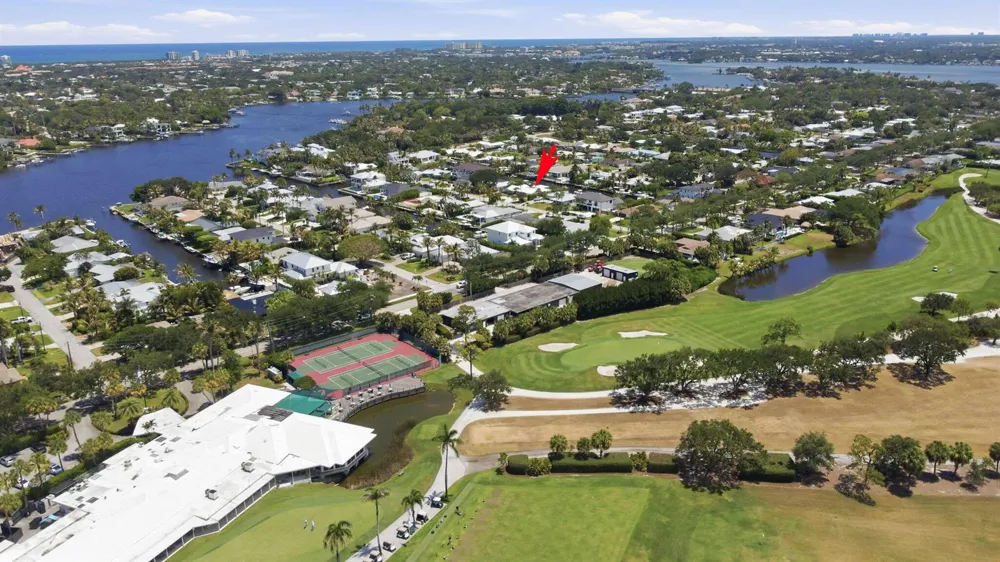 16 LEEWARD CIRCLE Tequesta, FL 33469
