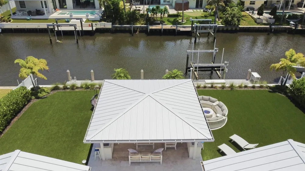 16 LEEWARD CIRCLE Tequesta, FL 33469
