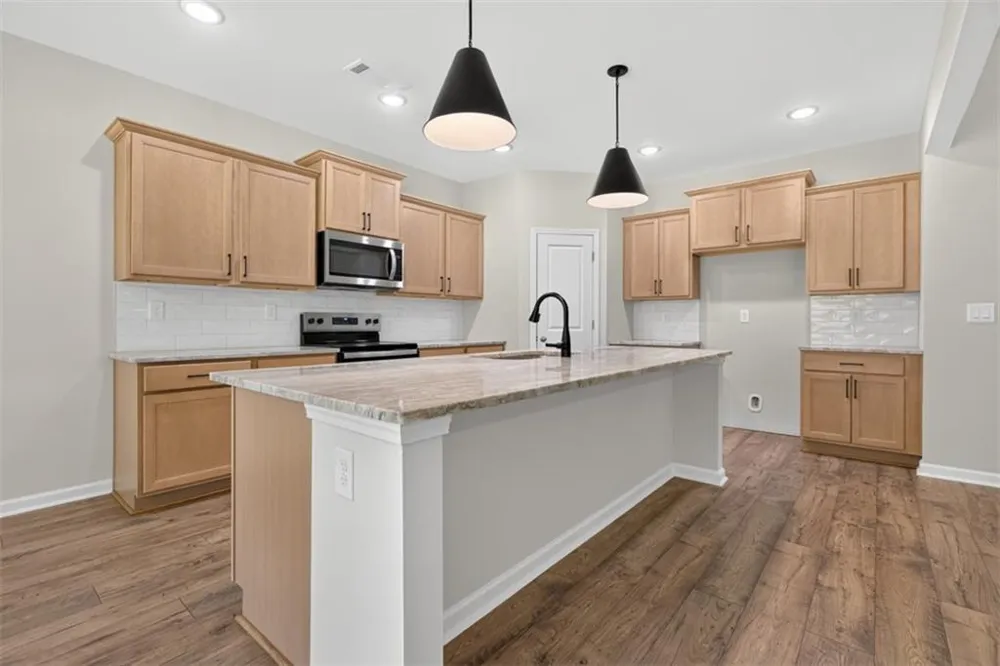 2023 Oconee Bluff Drive Athens, GA 30601