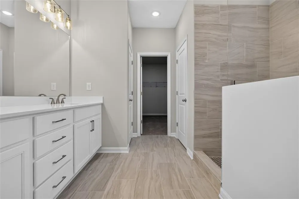 2023 Oconee Bluff Drive Athens, GA 30601